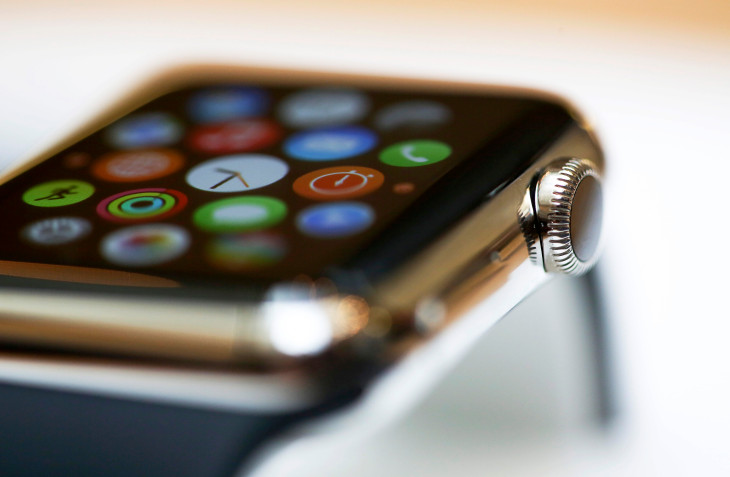 Apple Watch Series 4 Is Going To Have An Edge-To-Edge Display