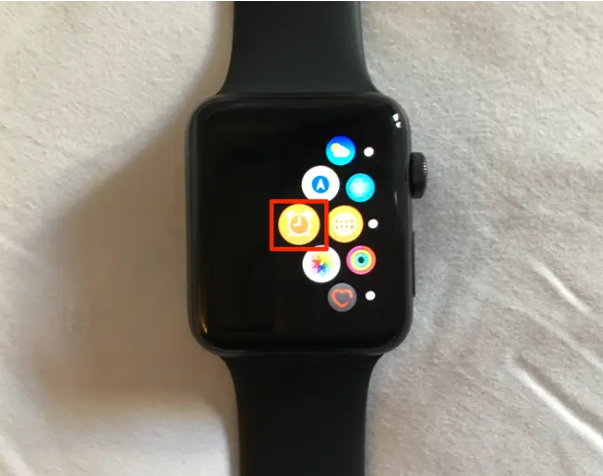 How to Set an Alarm on Apple Watch