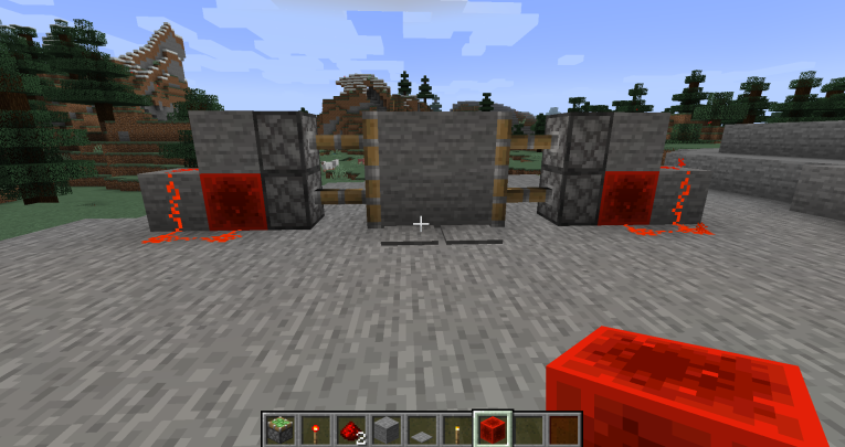 How to Make a Secret Door in Minecraft with Sticky Pistons