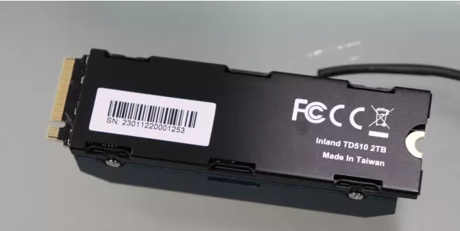 The First PCIe Gen 5.0 NVMe SSD That Was Tested On Linux Has Shown To Be A Disappointment