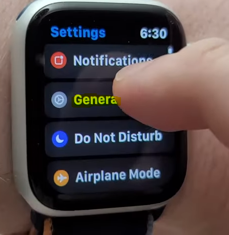 How to Flip Your Apple Watch Screen 